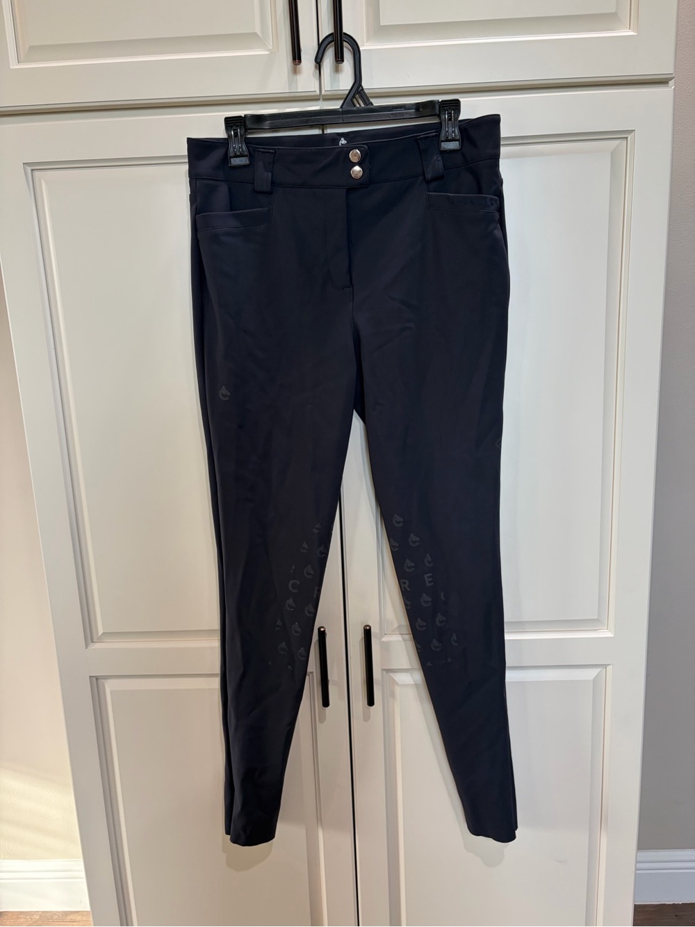 Women’s Criniere “Brianna” Knee Patch Riding/Equestrian Breeches- Navy size 32